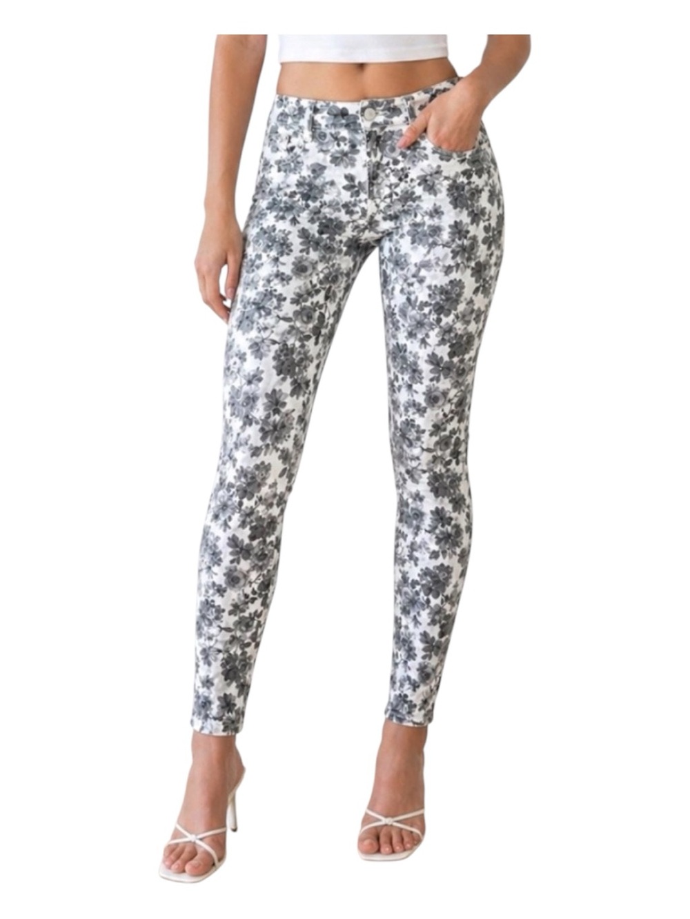 MATERIAL girl liberty floral very light denim jeans size 5 black white roses